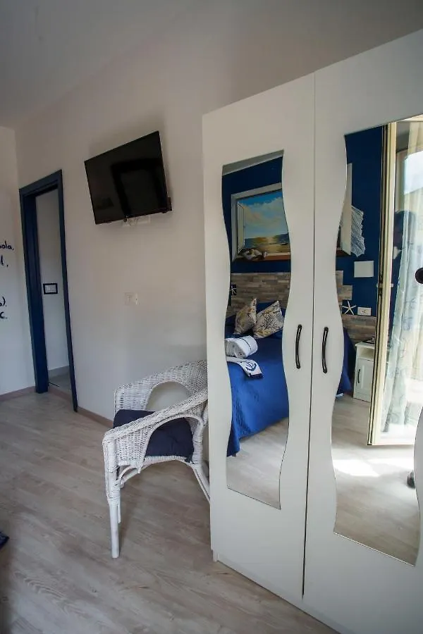 La Casa Del Pescatore Oliveri 0*,  Italy
