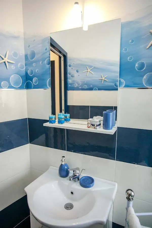 La Casa Del Pescatore Oliveri Apartment